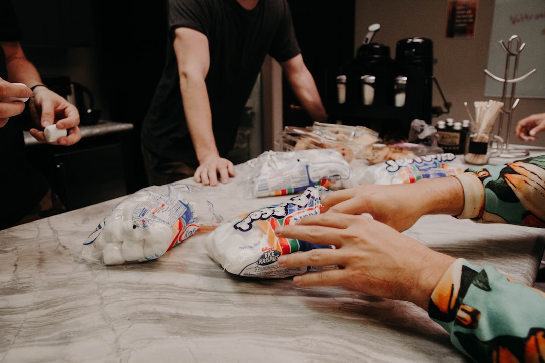 혼자 살 때 음식이 남아서 버려지는 구조 4